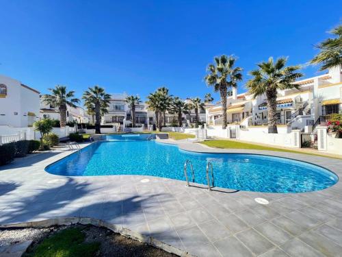 The swimming pool at or close to Lovely 3 Bedroom Villa with Com Pool LD502