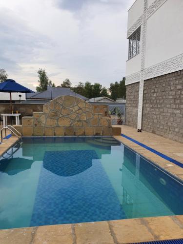 Swimming pool sa o malapit sa Emily Apartments Kisumu