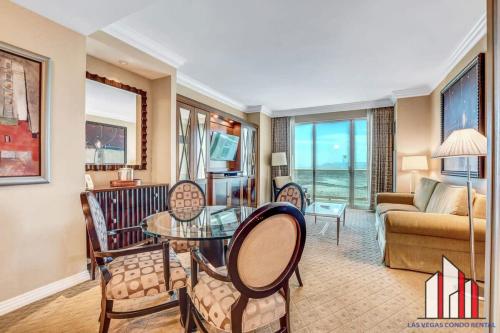 Signature 2Br3Ba balcony combo units 31-702 and 04