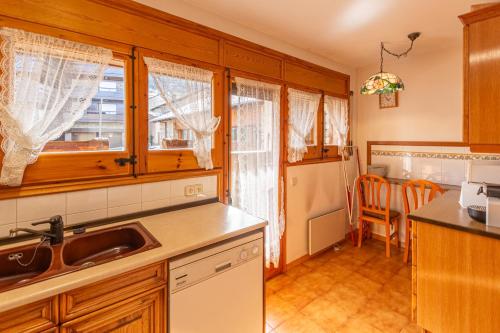 Dapur atau dapur kecil di Dúplex Nord
