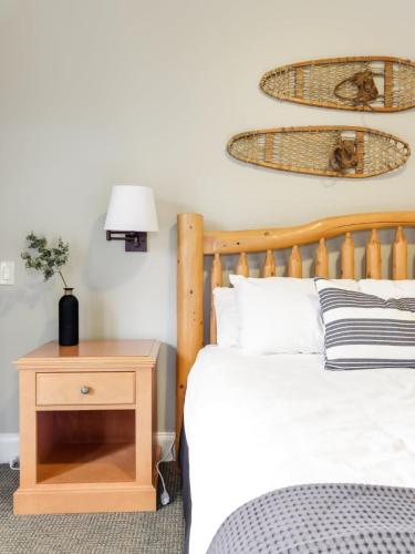 Katil atau katil-katil dalam bilik di All Season Ski in Out Chalets at Calabogie Peaks