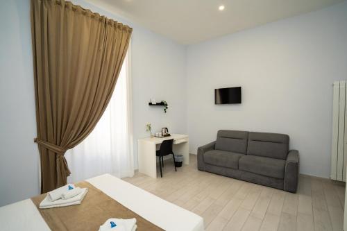 Mida's Boutique Rooms