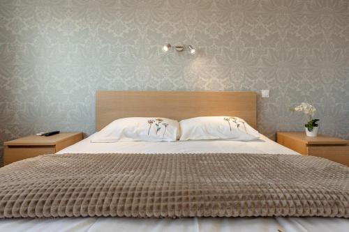 B018-Bright apartment with balcony - Cannes Croisette