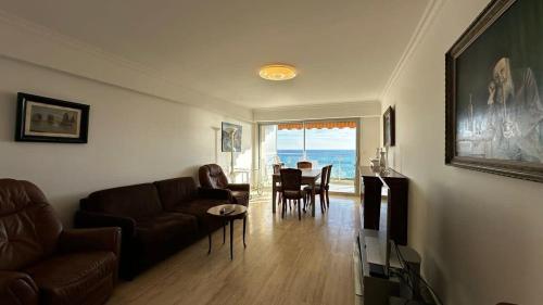 A069-Apt in residence with pool and sea view - Cannes
