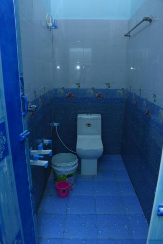 Muthukumaran Palace tesisinde bir banyo