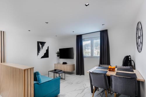 Sunset Bay luxury apartment