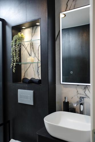 Sunset Bay luxury apartment