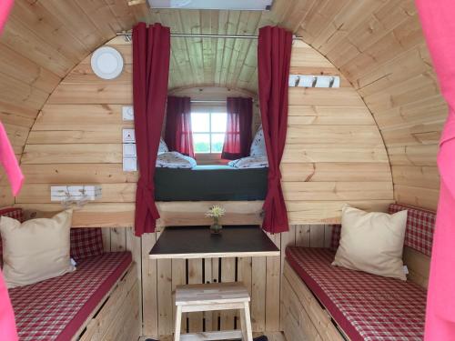 Ảnh trong thư viện ảnh của Schlaffässer auf dem Krügele Hof ở Murr