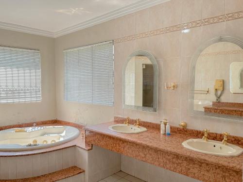 Kylpyhuone majoituspaikassa Fullbliss Guesthouse