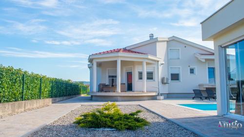Gambar di galeri bagi Vila Neretva di Višići
