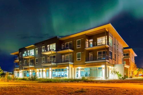 Φωτογραφία από το άλμπουμ του NN - Wind River #2 - Downtown 2-bed 2-bath σε Γουάιτχορς