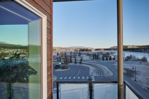 Φωτογραφία από το άλμπουμ του NN - Wind River #2 - Downtown 2-bed 2-bath σε Γουάιτχορς