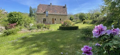 Photo de la galerie de l'établissement maison avec piscine perigord NOIR, à Les Eyzies-de-Tayac