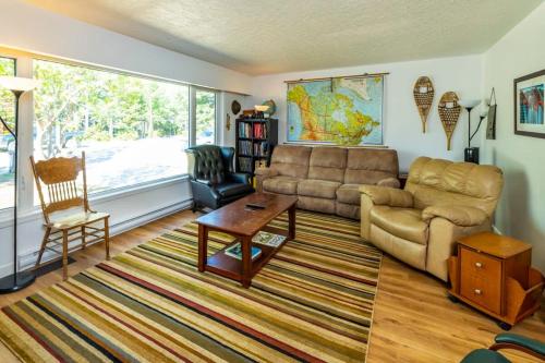 Χώρος καθιστικού στο NN - The Burrow - Riverdale 3-bed 1 5 bath