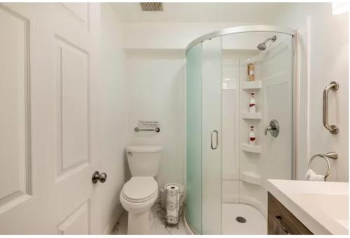 Un baño de Nimo Homestay