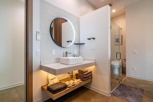 Un baño de Horizon by Yosemite