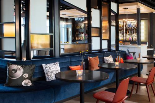 Lounge alebo bar v ubytovaní Aloft McAllen