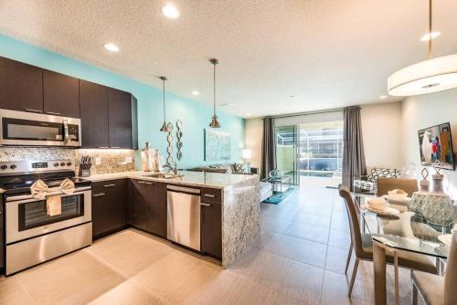 Una cocina o zona de cocina en Super cozy home with private pool