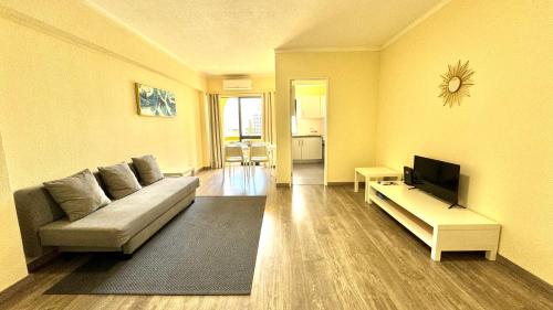 Praia da Rocha, 5-F, Charming Apartment with Air Conditioning - Pátio da Rocha By IG
