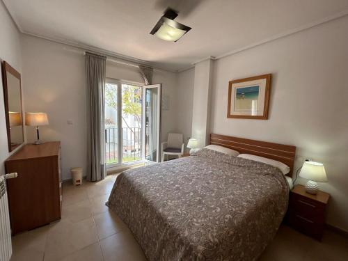 Ένα ή περισσότερα κρεβάτια σε δωμάτιο στο A Two Bed Apartment With Golf Views - RA4512LT