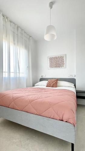 Apartament estilós i renovat a primera línia, amb vistes privilegiades!