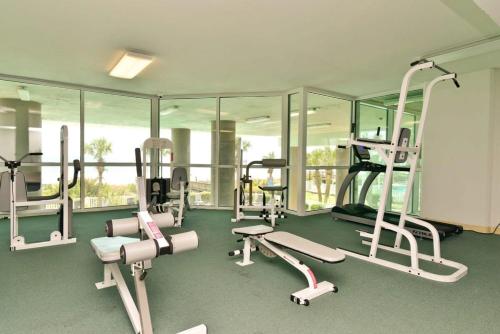 Fitness centrum a/nebo fitness zařízení v ubytování Luxury Ocean View 2 Lazy Rivers