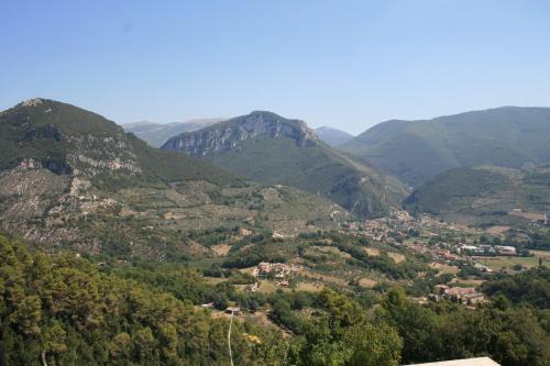 a view of a valley with mountains in the background at Guesthouse Runcini in Ferentillo