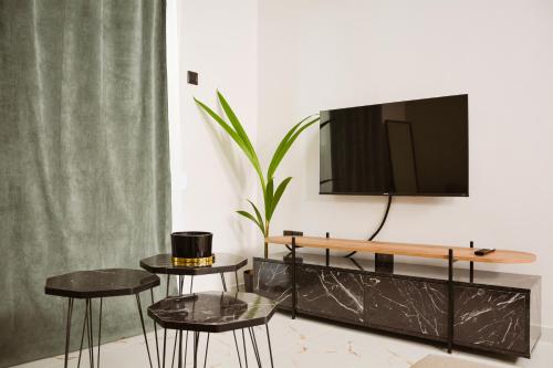 Hyperion Premium Suite