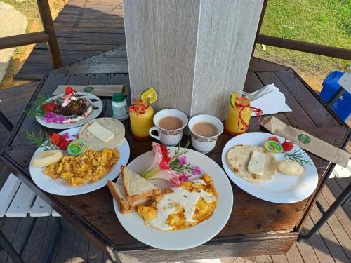 Jídlo v hotelu nebo okolí