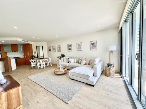 Χώρος καθιστικού στο Cotton Beach Resort - Tweed Coast Holidays ®