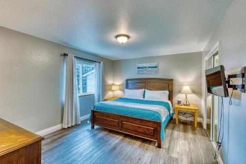 Ένα ή περισσότερα κρεβάτια σε δωμάτιο στο Lodge Style Living Spacious 5BR Reunion Getaway