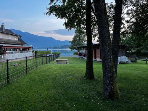Gallery image of Pension Haus Aschgan in Egg am Faaker See