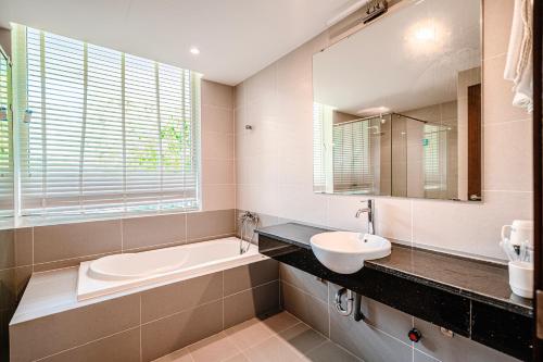 Ένα μπάνιο στο Villa FLC Sầm Sơn SB63