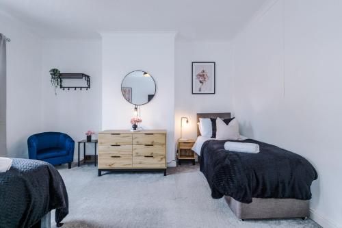 Gallery image of Modern Contractor House for Business Stays - 5 Bedroom with 10 Actual Beds By PureStay in Pontefract