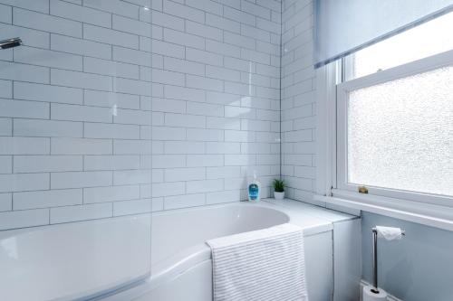 Gallery image of Modern Contractor House for Business Stays - 5 Bedroom with 10 Actual Beds By PureStay in Pontefract