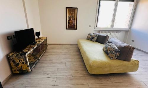 Μια τηλεόραση ή/και κέντρο ψυχαγωγίας στο DIDI Home