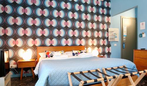 Letto o letti in una camera di GUEST HOUSE SONNINO 37 Cagliari
