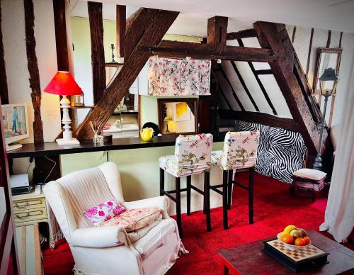 Romantic - Hyper Center - Quiet - Bright