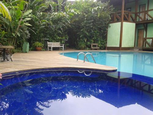 Kolam renang di atau dekat dengan Pousada Tiê Sahy