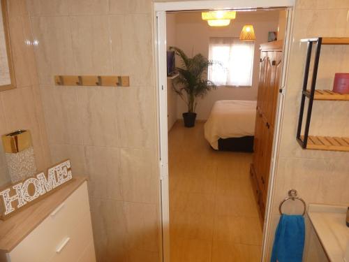 Kúpeľňa v ubytovaní Alquilar apartamento Algeciras centro piso fibra wifi aire acondicionado