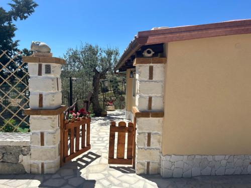 The building in which the holiday home is located
