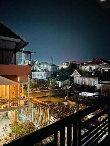 una vista de un edificio en construcción en una ciudad en Renade Leisure Stay, en Agartala