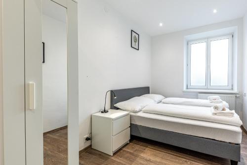 CENTRAL HUB close to main station by JR City Apartments