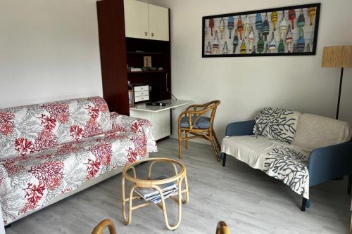 Studio with balcony - 2 min beach and AquaBaule