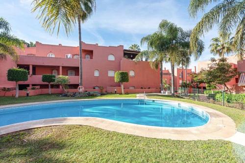 Alvarito Playa Marbella front beach apartment