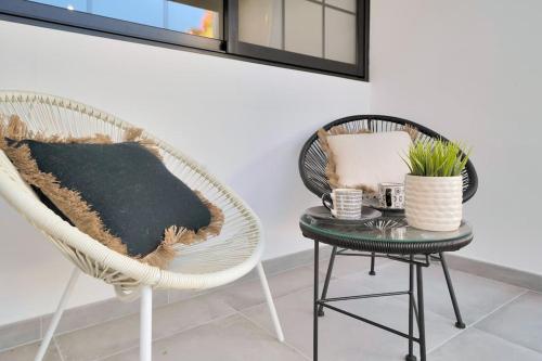 Moderno estudio con wifi en Marbella Este - VISTAMAR 16 ESTUDIO