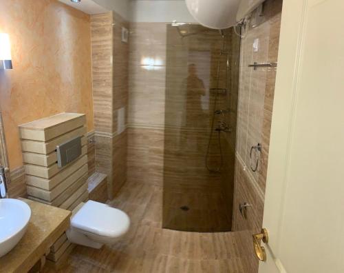 Et badeværelse på Penthouse Happy Moments 4