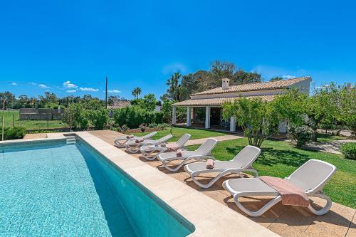 Villa Siller Roqueta by Sealand Villas