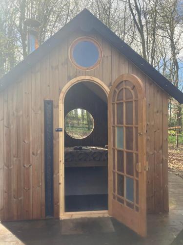 Sugi wooden pod photo 14