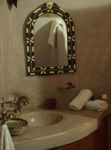Bany a Riad Azenzer
